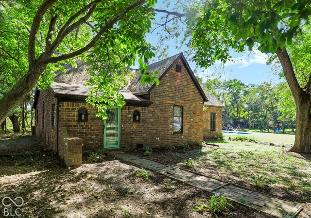 Photo 2 of Single family home for sale at 1640 N Us 421, Whitestown, IN 46075 | MLS# 22126423 | Listing updated on 2026-10-01