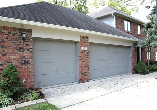 Photo 3 of Single family home for sale at 4513 Moss Ridge Ln, Indianapolis, IN 46237 | MLS# 22126425 | Listing updated on 2026-10-08