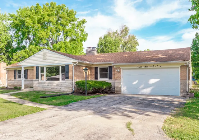 Photo 3 of Single family home for sale at 4806 Staughton Dr, Indianapolis, IN 46226 | MLS# 22126428 | Listing updated on 2026-10-01