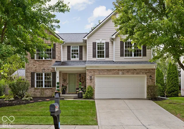 Photo 1 of Single family home for sale at 724 Bloor Woods Ct, Zionsville, IN 46077 | MLS# 22126430 | Listing updated on 2026-09-24