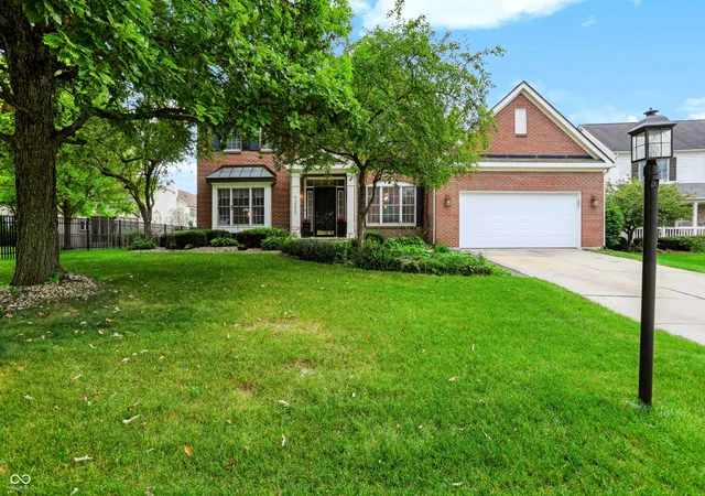 Photo 3 of Single family home for sale at 7253 Shag Oak Dr, Noblesville, IN 46062 | MLS# 22126443 | Listing updated on 2026-09-28