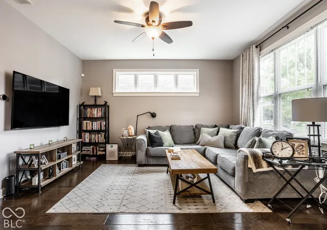 Photo 3 of Single family home for sale at 825 Jefferson Ave, Indianapolis, IN 46201 | MLS# 22126464 | Listing updated on 2026-10-06