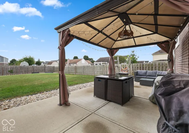 Photo 3 of Single family home for sale at 621 Appaloosa Dr, Bargersville, IN 46106 | MLS# 22126472 | Listing updated on 2026-09-25