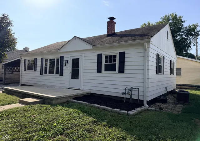 Photo 2 of Sale Pending at 1105 Lane Ave, Crawfordsville, IN 47933 | MLS# 22126474 | Listing updated on 2026-09-21
