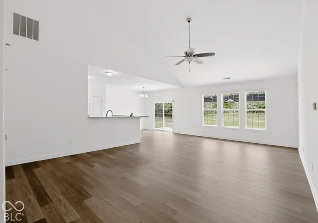 Photo 4 of Single family home for sale at 6520 Coughlan Dr, Indianapolis, IN 46278 | MLS# 22126480 | Listing updated on 2026-09-25