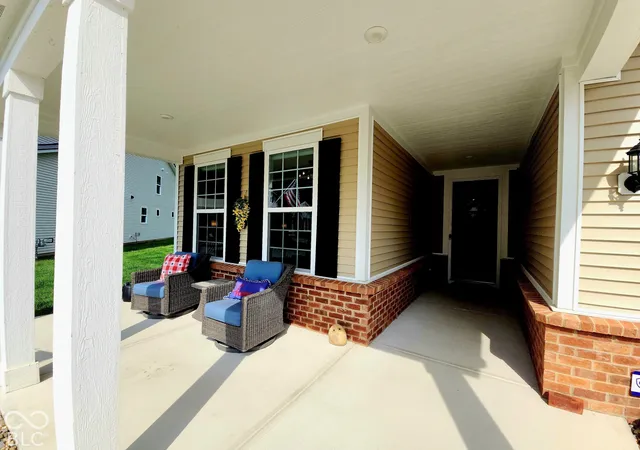 Photo 3 of Sale Pending at 4548 Cleome Dr, Plainfield, IN 46168 | MLS# 22126481 | Listing updated on 2026-10-01