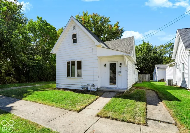 Single family home for sale at 120 S Brandywine St, Greenfield, IN 46140 | MLS# 22126486