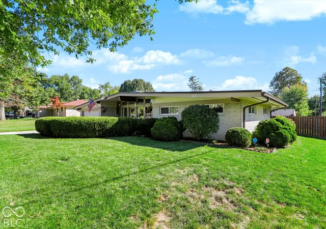 Photo 2 of Single family home for sale at 8223 S Talbott Ave, Indianapolis, IN 46227 | MLS# 22126487 | Listing updated on 2026-10-07