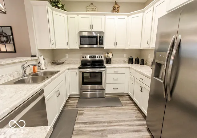 Photo 4 of Condo for sale at 5604 Payne Blvd, Plainfield, IN 46168 | MLS# 22126503 | Listing updated on 2026-09-21