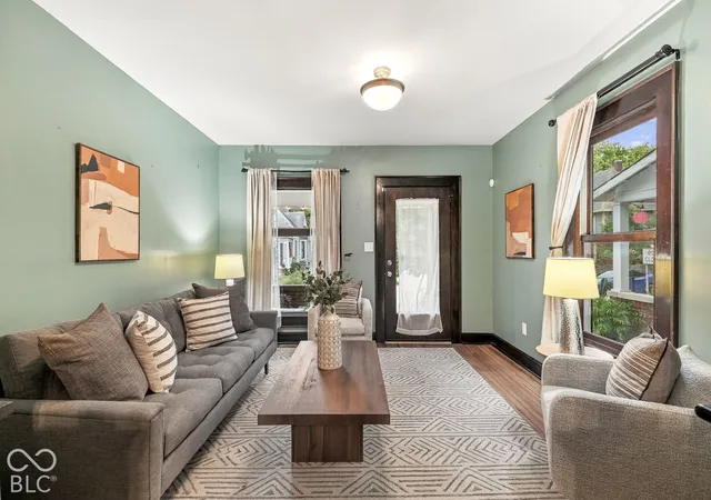 Photo 4 of Single family home for sale at 847 Jefferson Ave, Indianapolis, IN 46201 | MLS# 22126507 | Listing updated on 2026-09-26