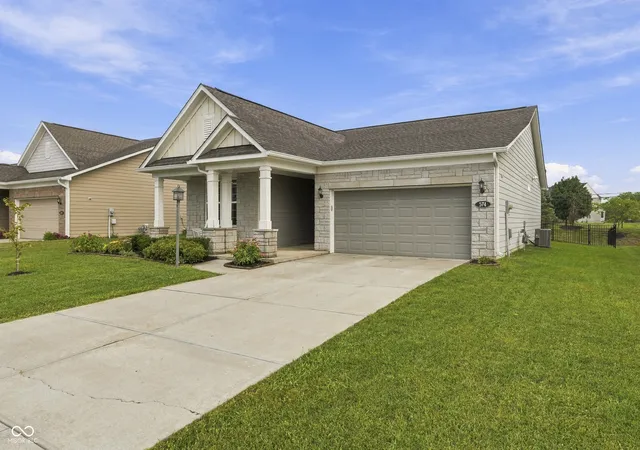 Photo 4 of Single family home for sale at 574 Harstad Blvd, Westfield, IN 46074 | MLS# 22126510 | Listing updated on 2026-09-21