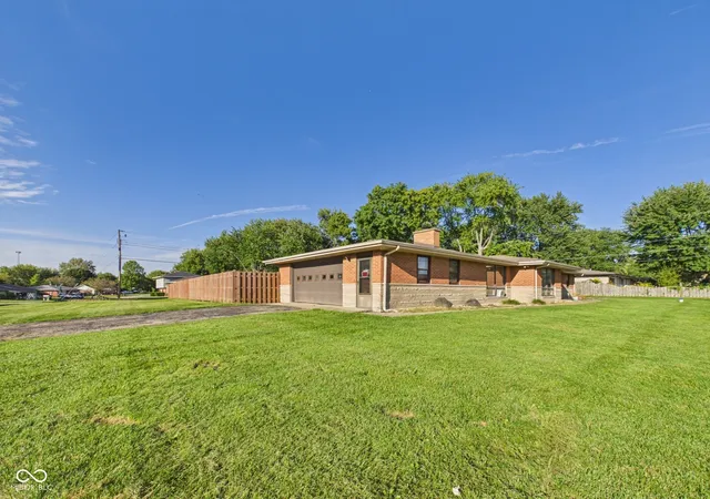 Photo 4 of Single family home for sale at 168 E Benton St, Alexandria, IN 46001 | MLS# 22126516 | Listing updated on 2026-10-02