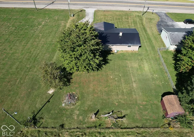 Photo 3 of Sale Pending at 385 W State Rd 32, Crawfordsville, IN 47933 | MLS# 22126521 | Listing updated on 2026-10-03