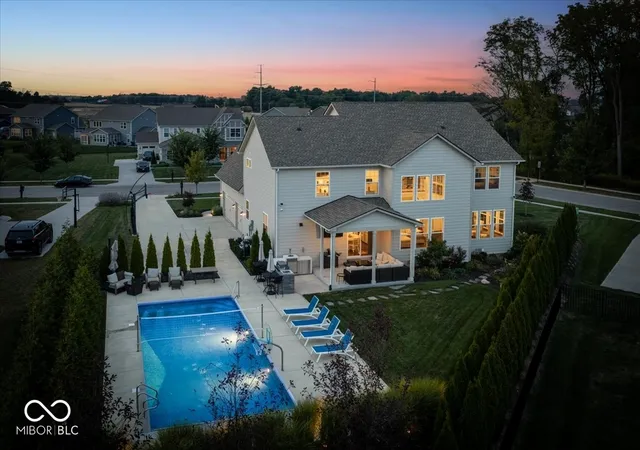 Photo 3 of Sale Pending at 4751 Stanton Ct, Zionsville, IN 46077 | MLS# 22126525 | Listing updated on 2026-09-22