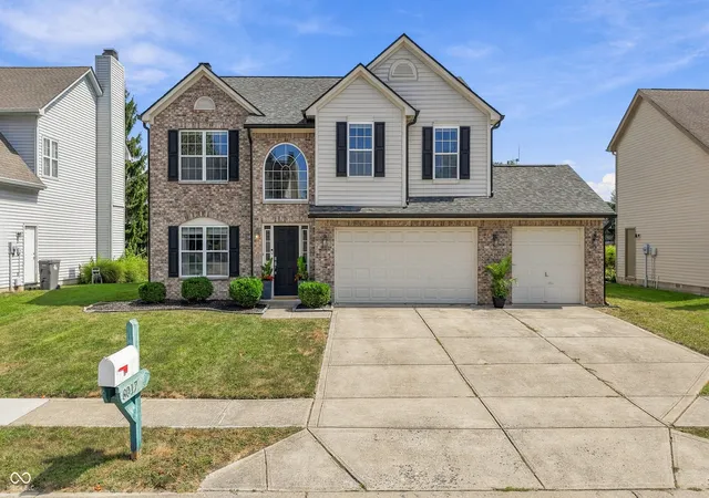 Photo 1 of Single family home for sale at 8017 Branch Crk Dr, Indianapolis, IN 46268 | MLS# 22126530 | Listing updated on 2026-10-01