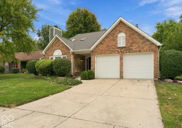 Photo 2 of Sale Pending at 8219 Castle Ridge, Indianapolis, IN 46256 | MLS# 22126547 | Listing updated on 2026-09-29