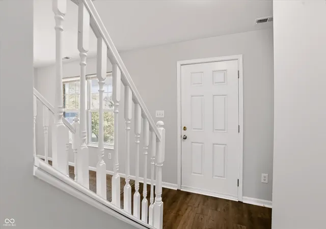 Photo 3 of Single family home for sale at 2536 Autumn Rd, Indianapolis, IN 46229 | MLS# 22126563 | Listing updated on 2026-09-30