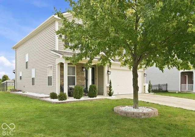Photo 3 of Single family home for sale at 3391 Firethorn Dr, Whitestown, IN 46075 | MLS# 22126569 | Listing updated on 2026-10-07