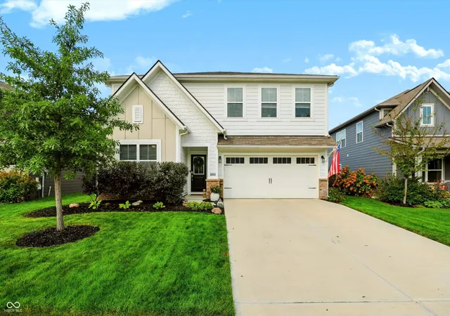 Photo 2 of Single family home for sale at 20008 Fenside Xing, Westfield, IN 46074 | MLS# 22126574 | Listing updated on 2026-09-25