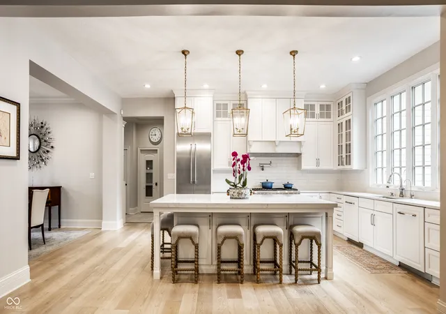 Photo 4 of Sale Pending at 2225 Finchley Rd, Carmel, IN 46032 | MLS# 22126582 | Listing updated on 2026-09-20