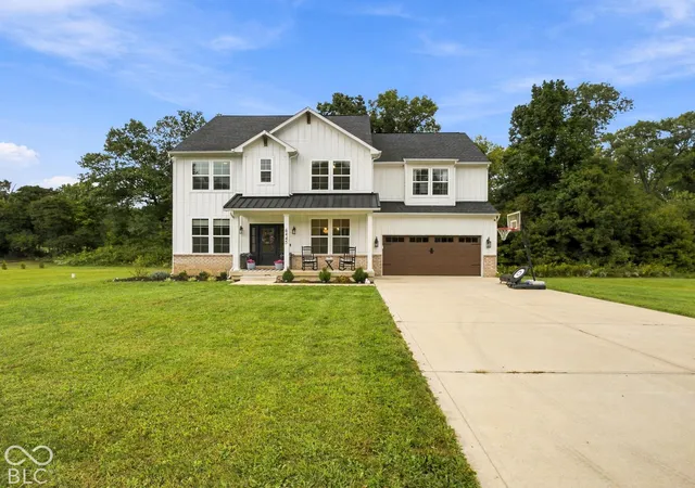 Photo 2 of Single family home for sale at 6445 W Ohio Ridge Rd, Columbus, IN 47201 | MLS# 22126586 | Listing updated on 2026-09-25