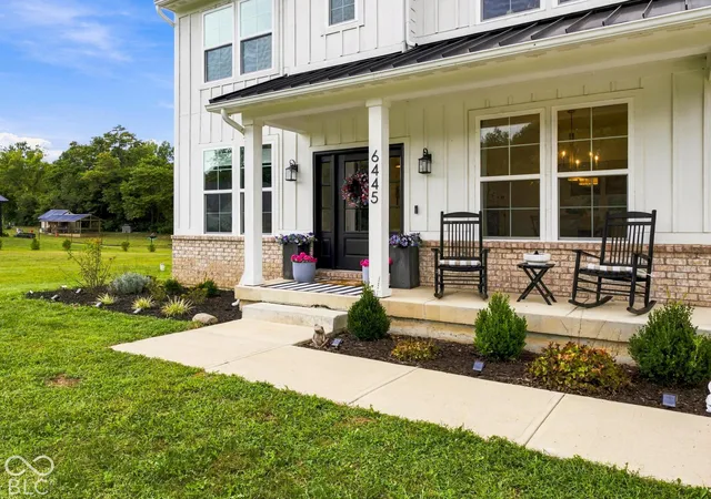 Photo 4 of Single family home for sale at 6445 W Ohio Ridge Rd, Columbus, IN 47201 | MLS# 22126586 | Listing updated on 2026-09-25