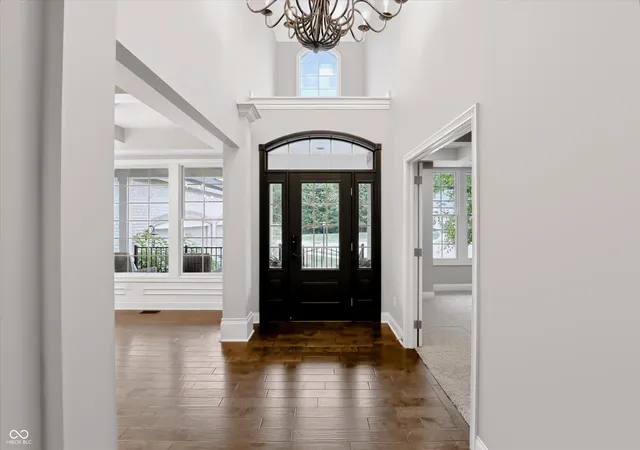 Photo 2 of Mansion for sale at 4925 Morgans Crk Ct, Carmel, IN 46033 | MLS# 22126619 | Listing updated on 2026-09-23