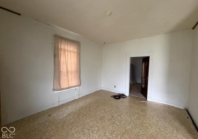 Photo 3 of Single family home for sale at 420 N Sexton St, Rushville, IN 46173 | MLS# 22126622 | Listing updated on 2026-09-23