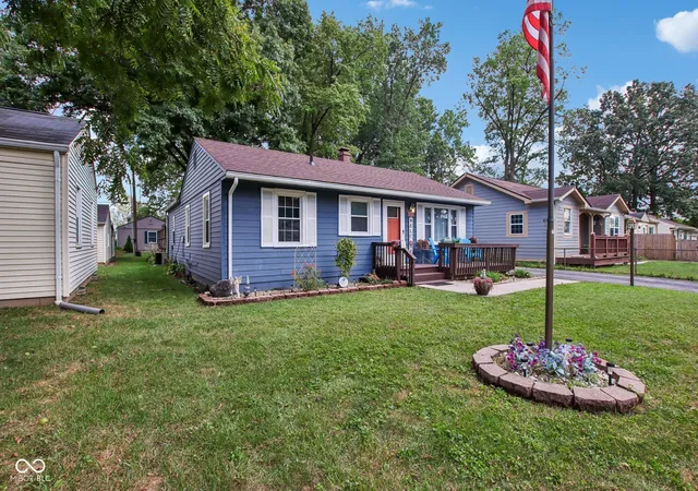 Photo 3 of Sale Pending at 4423 N Mitchner Ave, Indianapolis, IN 46226 | MLS# 22126628 | Listing updated on 2026-09-22