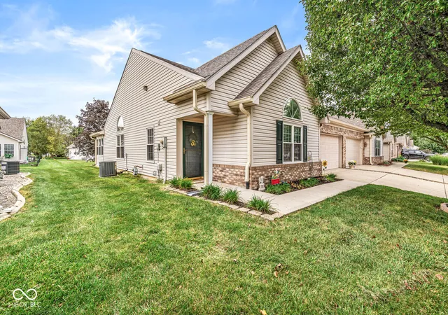 Single family home for sale at 1209 Spencer Dr, Greenwood, IN 46143 | MLS# 22126632 | Listing updated on 2026-09-23
