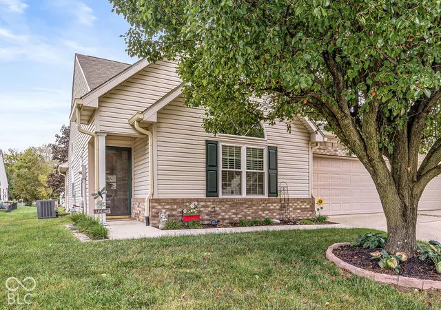 Photo 1 of Single family home for sale at 1209 Spencer Dr, Greenwood, IN 46143 | MLS# 22126632 | Listing updated on 2026-09-26