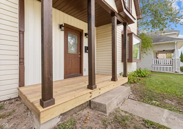 Photo 3 of Single family home for sale at 709 E Main St, Greentown, IN 46936 | MLS# 22126640 | Listing updated on 2026-10-07