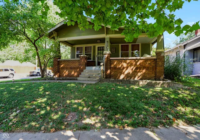 Photo 2 of Sale Pending at 4135 Bowman Ave, Indianapolis, IN 46227 | MLS# 22126657 | Listing updated on 2026-10-02