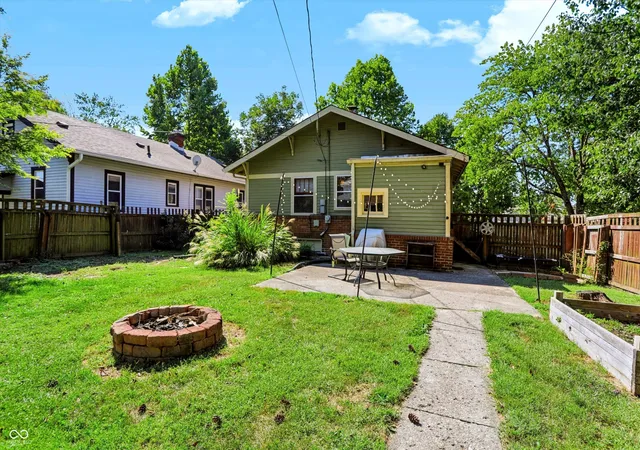 Photo 3 of Sale Pending at 4135 Bowman Ave, Indianapolis, IN 46227 | MLS# 22126657 | Listing updated on 2026-10-02