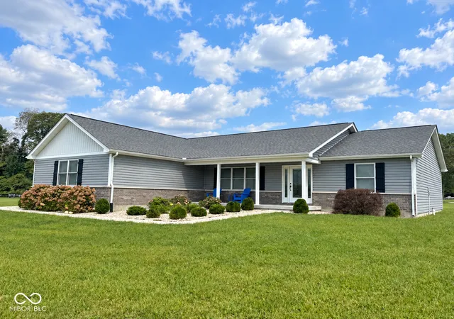 Photo 1 of Single family home for sale at 1562 Ne Santee Dr, Greensburg, IN 47240 | MLS# 22126668 | Listing updated on 2026-09-20