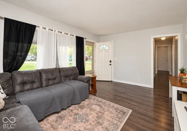 Photo 3 of Single family home for sale at 7 Manti Ct, Indianapolis, IN 46222 | MLS# 22126676 | Listing updated on 2026-10-06