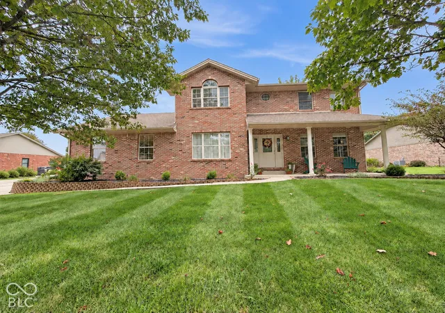 Photo 1 of Single family home for sale at 916 E Mill Crk Rd S, Greensburg, IN 47240 | MLS# 22126687 | Listing updated on 2026-09-29