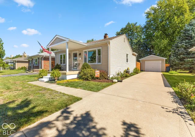 Photo 3 of Single family home for sale at 415 N 11th Avenue, Beech Grove, IN 46107 | MLS# 22126692 | Listing updated on 2026-09-30
