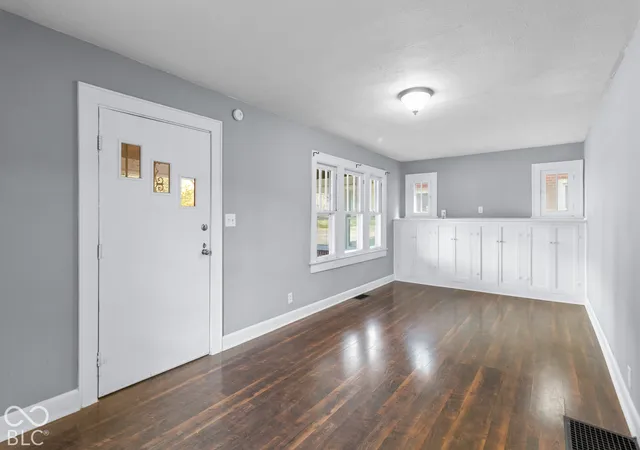 Photo 4 of Single family home for sale at 1226 N Emerson Ave, Indianapolis, IN 46219 | MLS# 22126697 | Listing updated on 2026-09-23