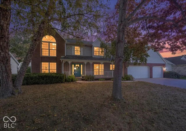 Photo 1 of Single family home for sale at 4141 River Rd, Columbus, IN 47203 | MLS# 22126700 | Listing updated on 2026-10-27