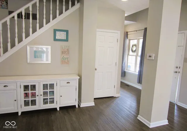 Photo 4 of Single family home for sale at 10543 Greenway Dr, Fishers, IN 46037 | MLS# 22126718 | Listing updated on 2026-09-21