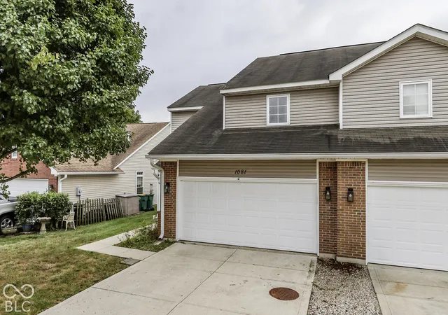Photo 2 of Single family home for sale at 1081 Fairlane Ct, Franklin, IN 46131 | MLS# 22126732 | Listing updated on 2026-10-06