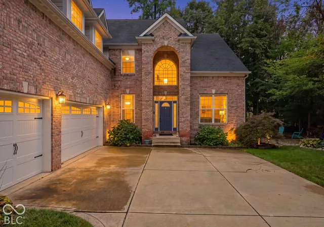 Photo 3 of Single family home for sale at 7545 Abundance Ln, Avon, IN 46123 | MLS# 22126734 | Listing updated on 2026-09-26