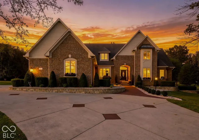 Single family home for sale at 3935 W Smokey Row Rd, Bargersville, IN 46106 | MLS# 22126745