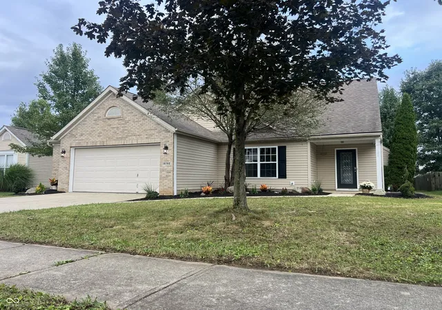 Single family home for sale at 18702 Planer Dr, Noblesville, IN 46062 | MLS# 22126747