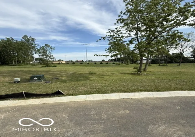 Land for sale at 4860 Lakeview Dr, Greenwood, IN 46143 | MLS# 22126751