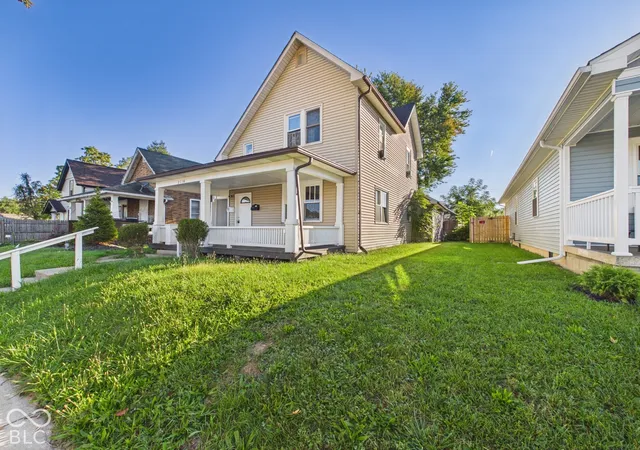 Photo 3 of Multi family home for sale at 2116 Pearl St, Anderson, IN 46016 | MLS# 22126754 | Listing updated on 2026-09-28