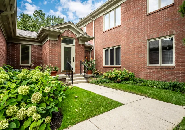 Photo 1 of Sale Pending at 6530 Meridian Pkwy #C, Indianapolis, IN 46220 | MLS# 22126759 | Listing updated on 2026-09-29
