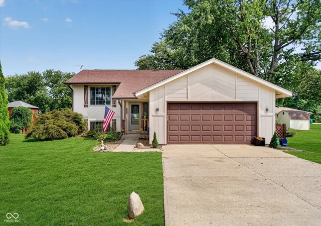 Single family home for sale at 11541 N Bethesda Rd, Mooresville, IN 46158 | MLS# 22126768