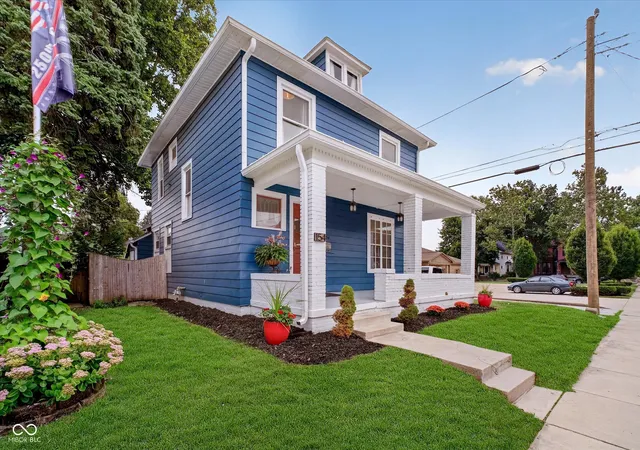 Photo 2 of Single family home for sale at 154 N 11th Street, Noblesville, IN 46060 | MLS# 22126769 | Listing updated on 2026-09-29